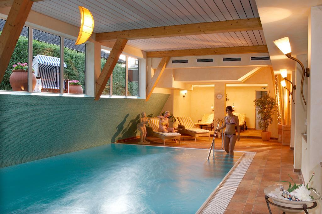 Wellness Hotel Harms บาด เนินน์ดอร์ฟ ภายนอก รูปภาพ